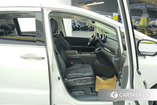 Honda Odyssey 2023 Белый из Китая