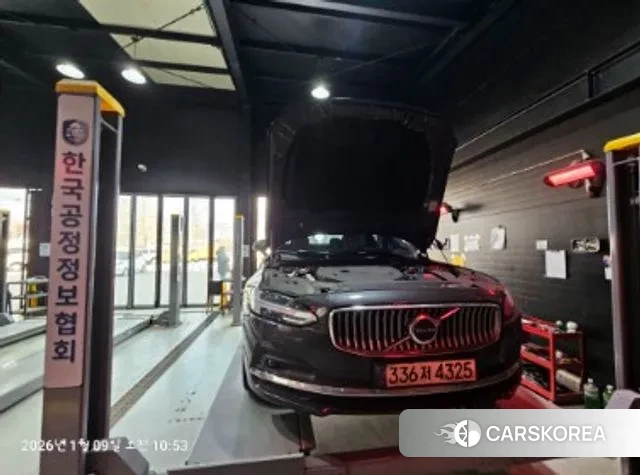 Volvo S90 2022 Серый из Кореи