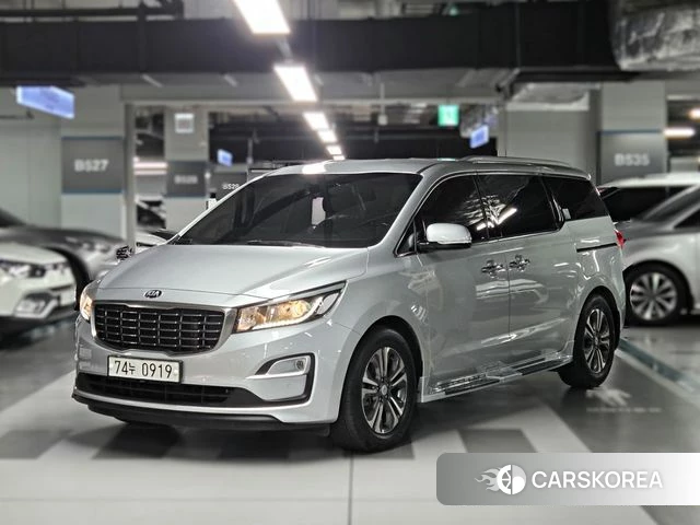 Kia The New Carnival 2018 Серебряный из Кореи