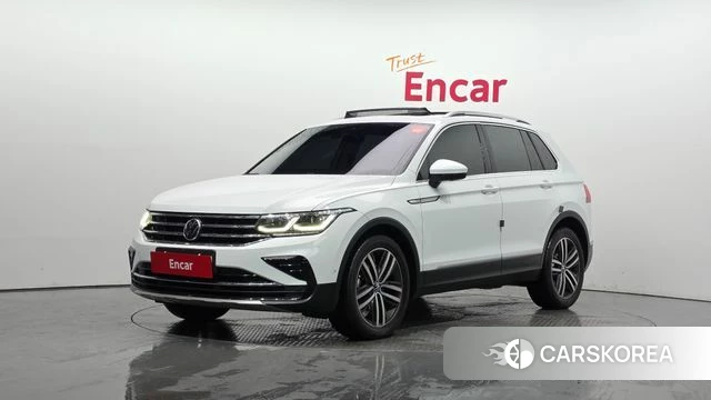 Volkswagen Tiguan second Generation 2021 Белый из Кореи