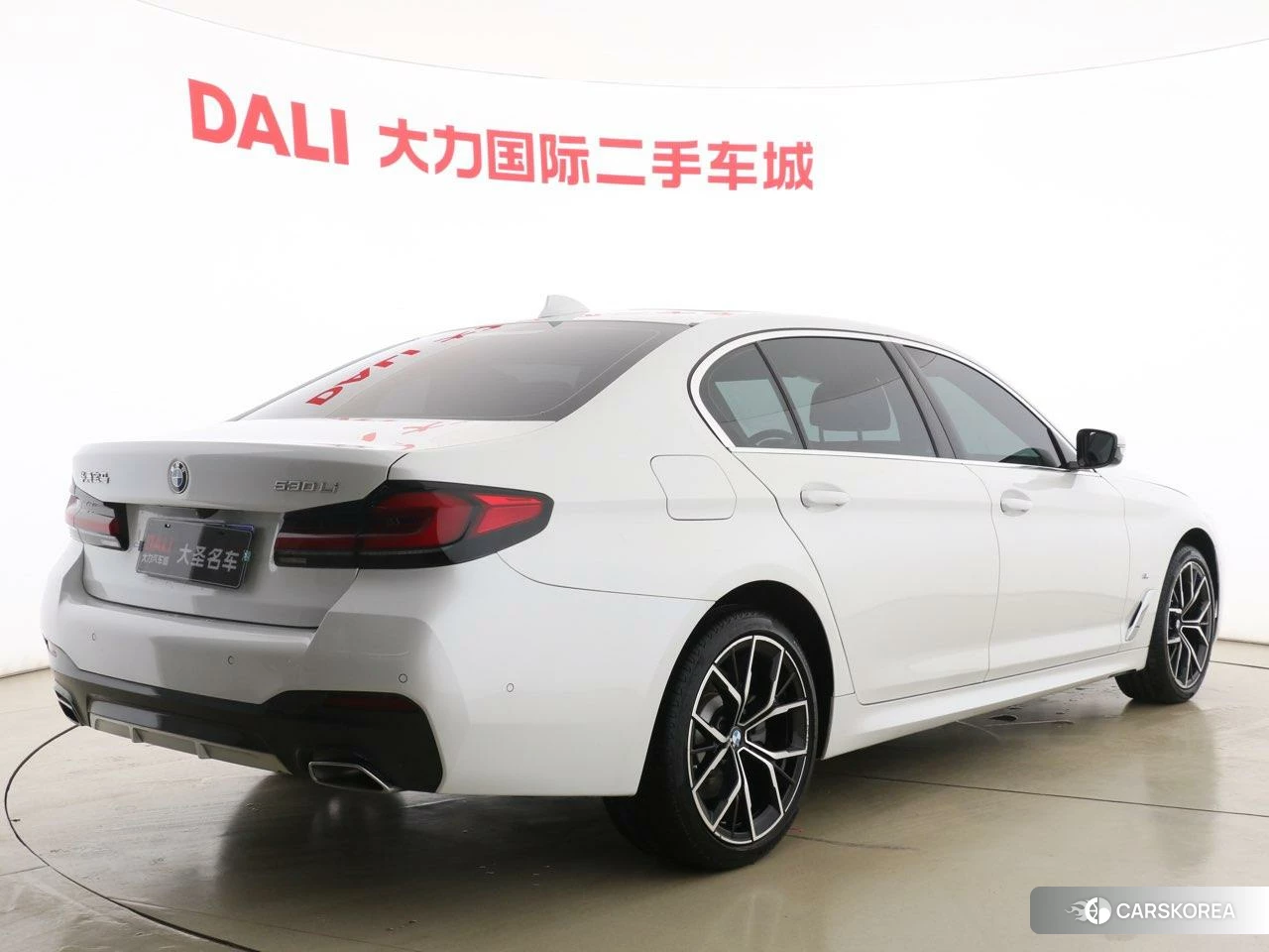 BMW 5 series 2021 Белый из Китая