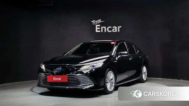 Toyota Camry (XV70) 2018 Черный из Кореи