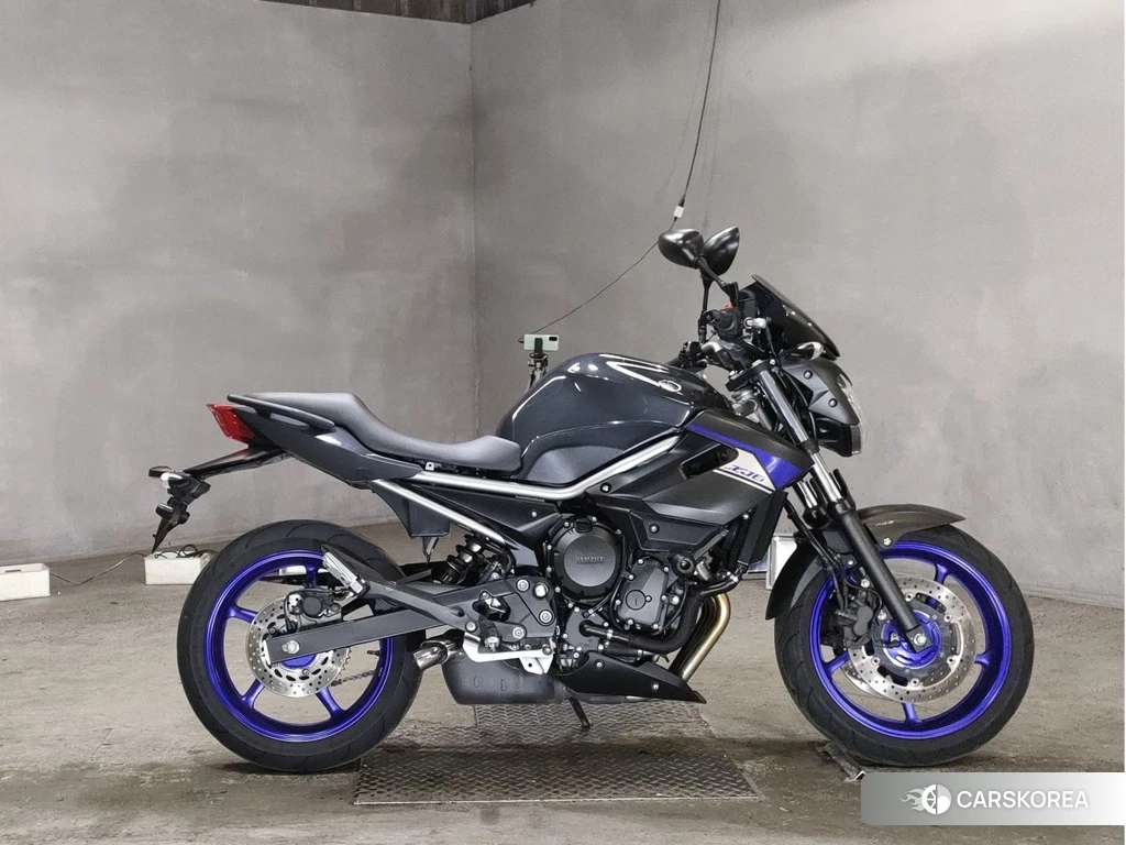 Проданный Yamaha XJ6N 2013 из Японии