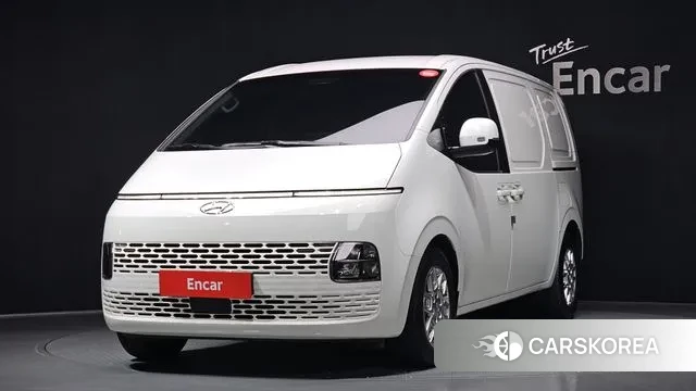 Hyundai Staria 2023 Белый из Кореи
