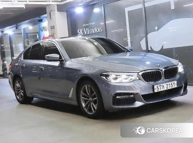 BMW 5 Series (G30) 2018 Серый из Кореи
