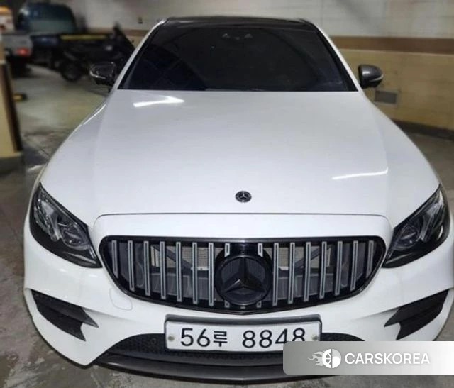 Mercedes-Benz E-Class W213 2018 Белый из Кореи
