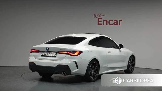 BMW 4 Series (G22) 2021 Белый из Кореи