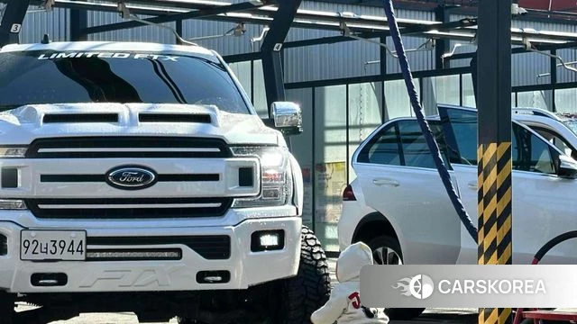 Ford F150 2019 Жемчужный цвет из Кореи
