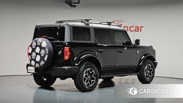 Ford Bronco 6th Generation 2023 Черный из Кореи