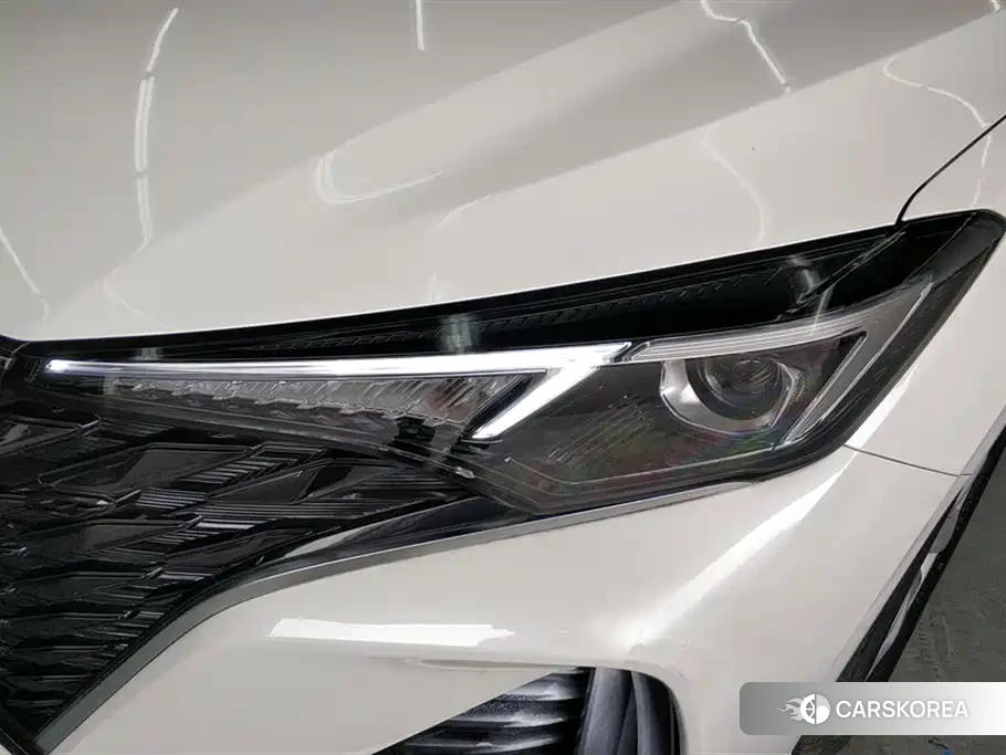 Chang'an Yidong 2025 Белый из Китая