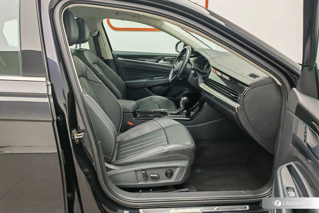 Volkswagen Passat 2021 Черный из Китая