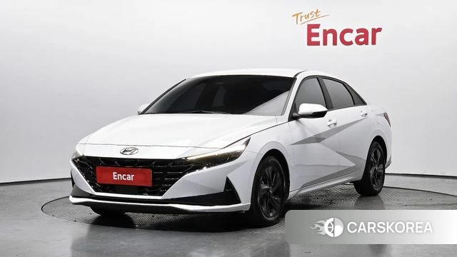 Hyundai Avante Hybrid (CN7) 2023 Белый из Кореи