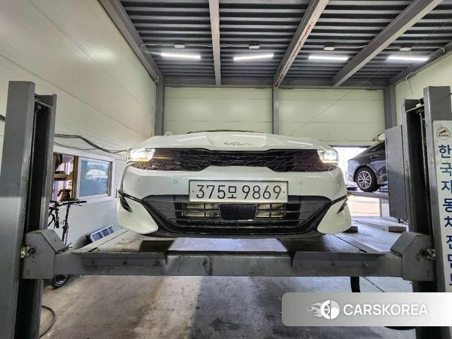 Kia K5 3rd generation 2022 Белый из Кореи