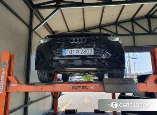Audi Q3 (F3) 2025 Черный из Кореи