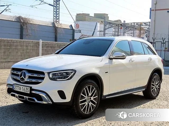 Mercedes-Benz GLC-Class X253 2021 Белый из Кореи