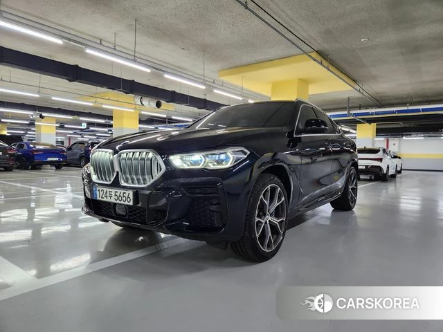 BMW X6 (G06) 2022 Черный из Кореи