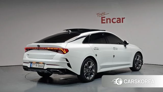 Kia K5 3rd generation 2021 Белый из Кореи