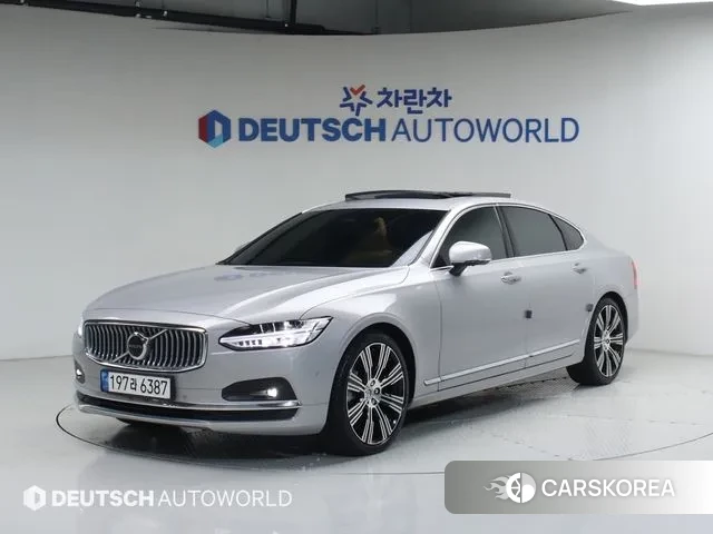 Volvo S90 2023 Серебристо-серый из Кореи