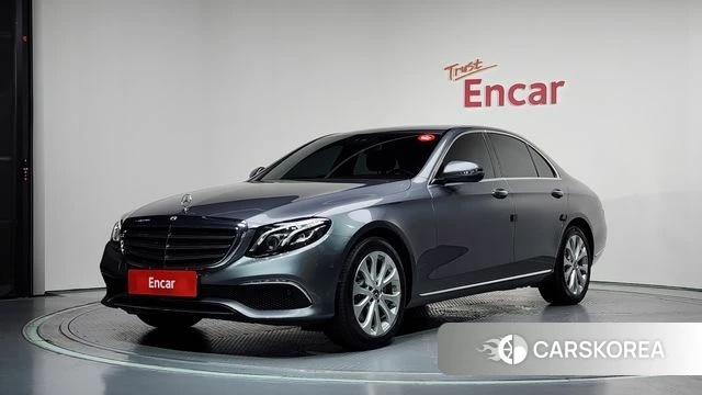Mercedes-Benz E-Class W213 2019 Серый из Кореи
