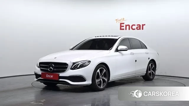 Mercedes-Benz E-Class W213 2020 Белый из Кореи