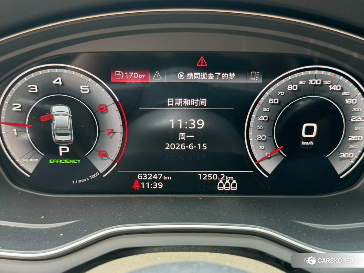 Audi A4L 2021 Черный из Китая