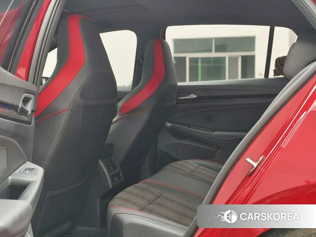 Volkswagen Golf GTI 2022 Красный из Китая