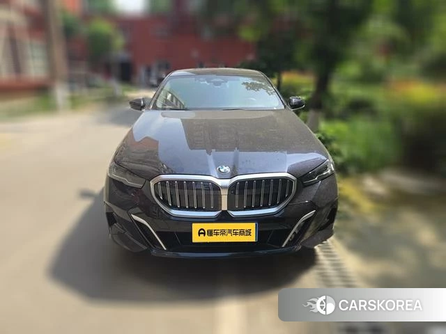 BMW 5 series 2024 Черный из Китая