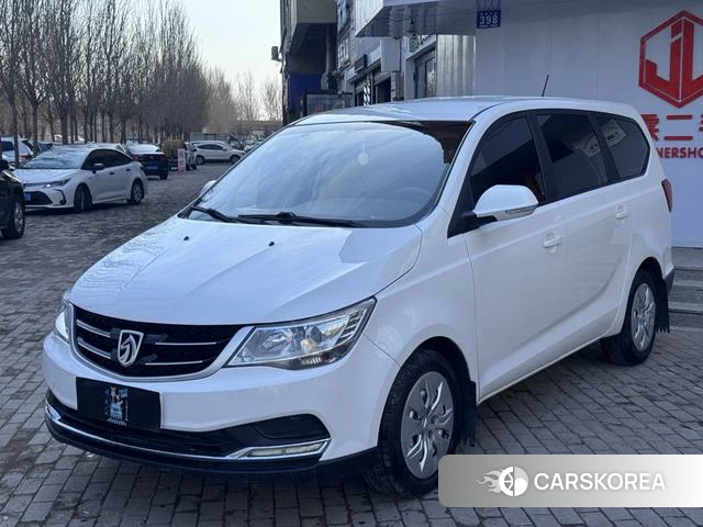 Baojun 730 2021 Белый из Китая
