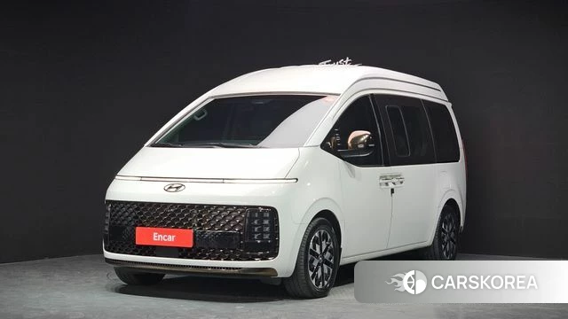 Hyundai Staria 2023 Белый из Кореи