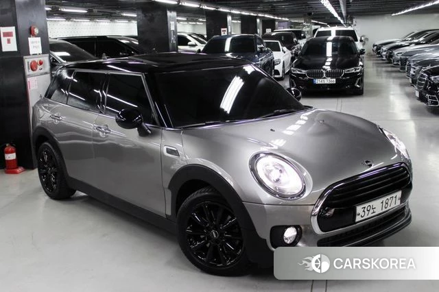 Mini Cooper D Clubman 2018 Серебристо-серый из Кореи