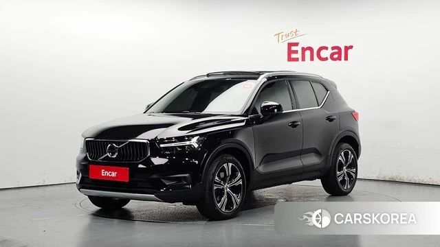 Volvo XC40 2022 Черный из Кореи