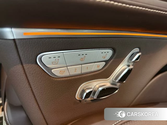 Mercedes-Benz V-class 2023 Черный из Китая