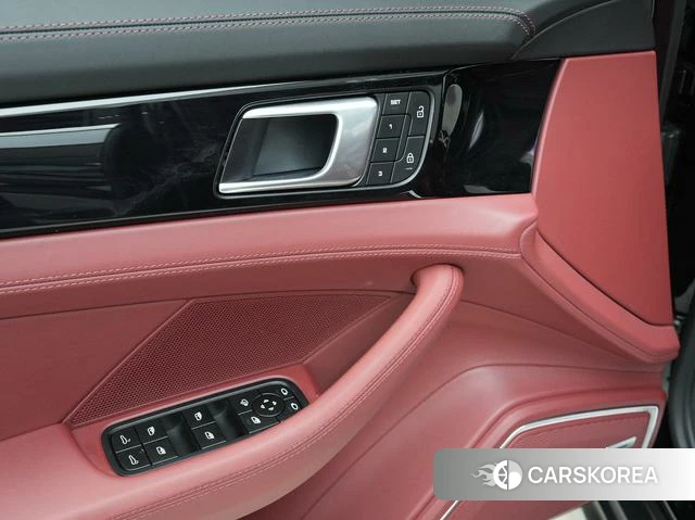 Porsche Panamera 2023 Черный из Китая