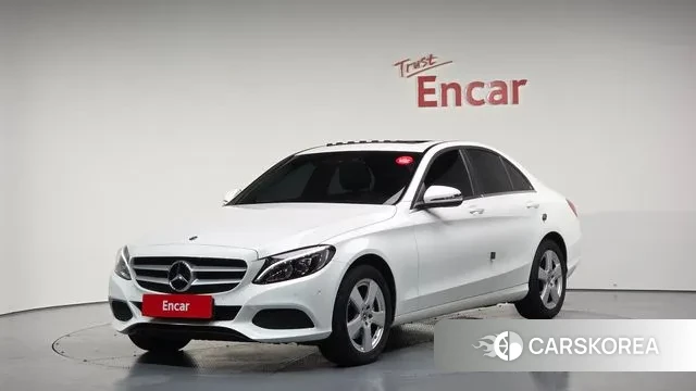 Mercedes-Benz C-Class W205 2018 Белый из Кореи