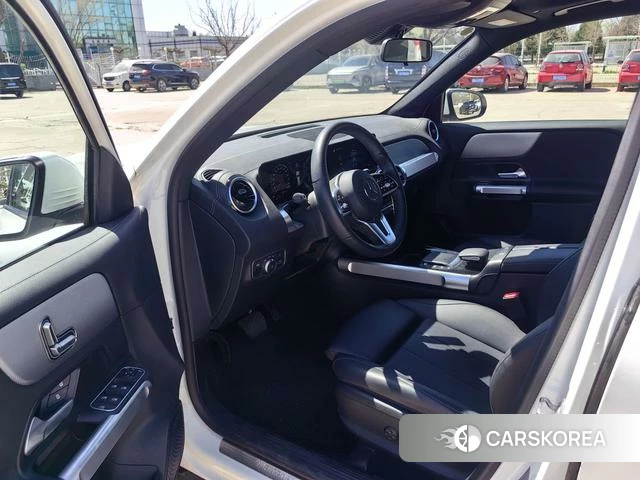 Mercedes-Benz GLB 2023 Белый из Китая