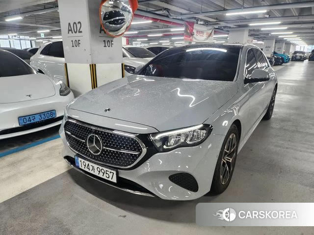 Mercedes-Benz E-Class W214 2025 Серебристо-серый из Кореи