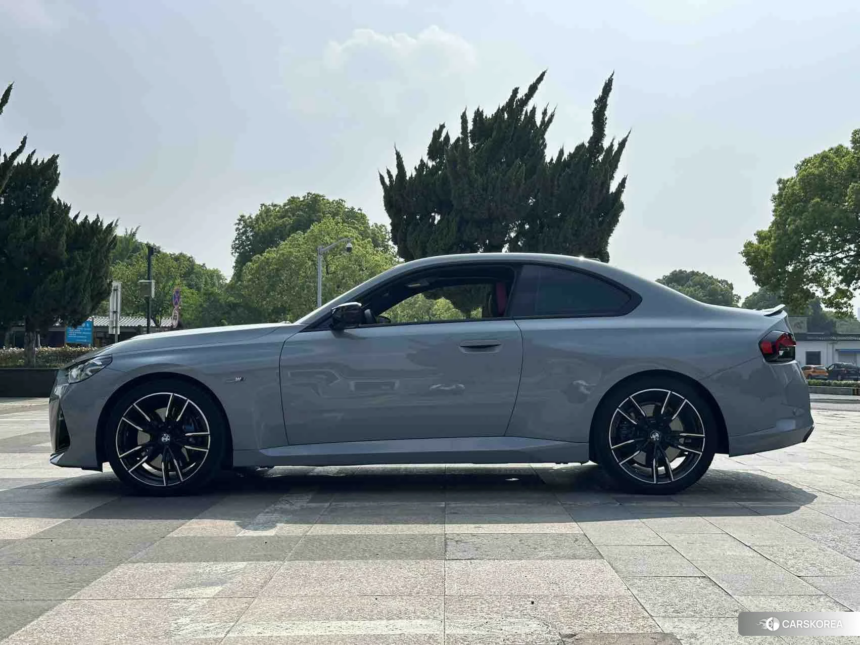 BMW 2 series (imported) 2024 Серебристо-серый из Китая