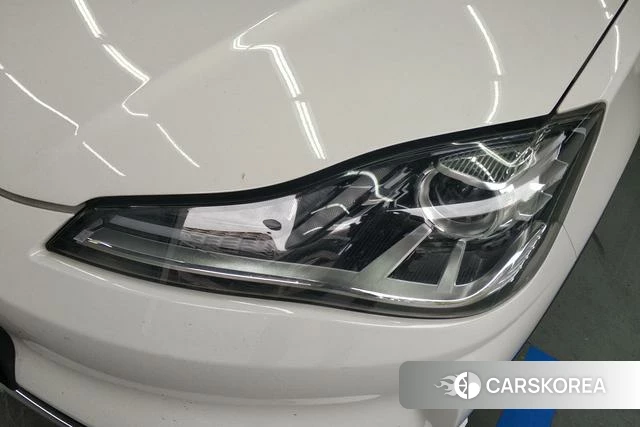 Nezha Automobile Nezha V 2023 Белый из Китая