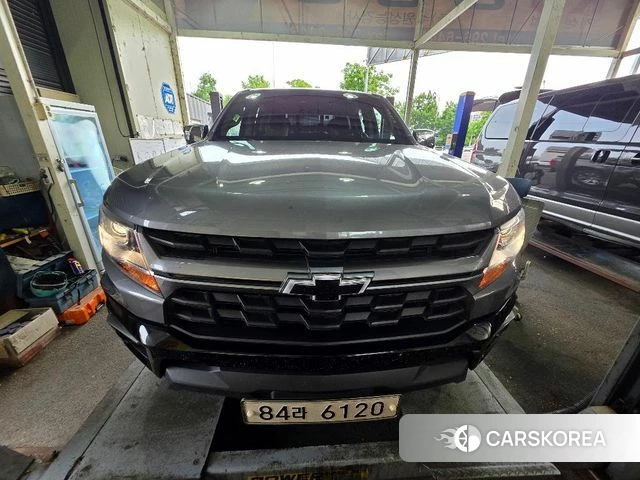 Chevrolet (GM Daewoo) Real New Colorado 2022 Серебристо-серый из Кореи