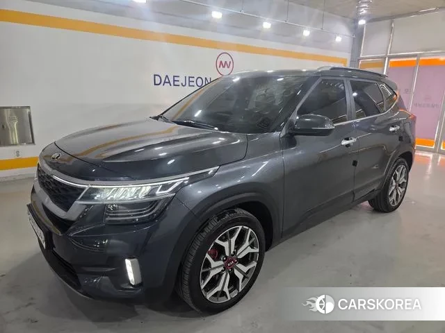 Kia Seltos 2019 Серый из Кореи