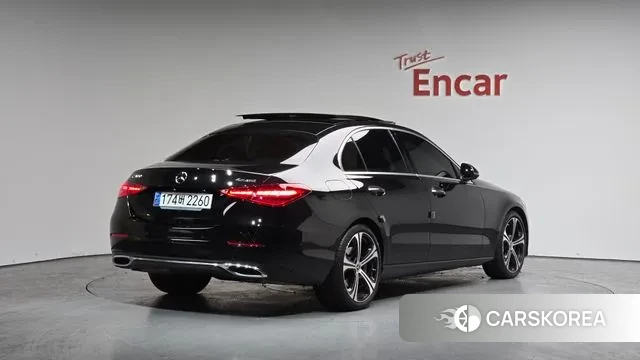 Mercedes-Benz C-Class W206 2024 Черный из Кореи