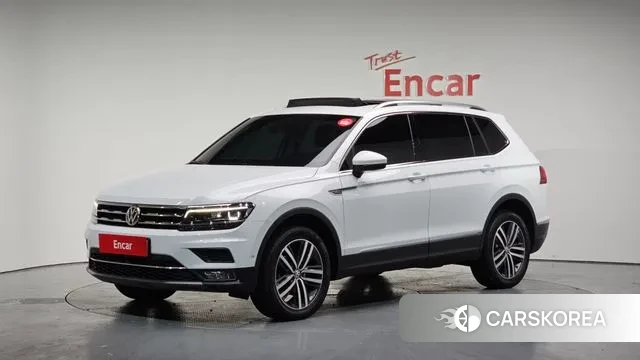 Volkswagen Tiguan Allspace 2020 Белый из Кореи