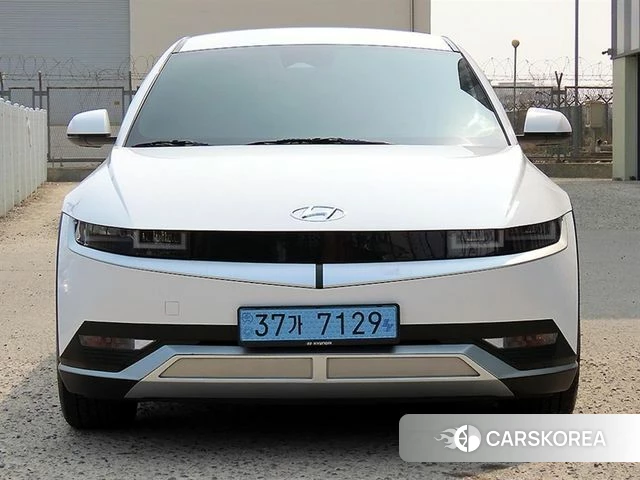 Hyundai Ionic 5 2022 Белый из Кореи