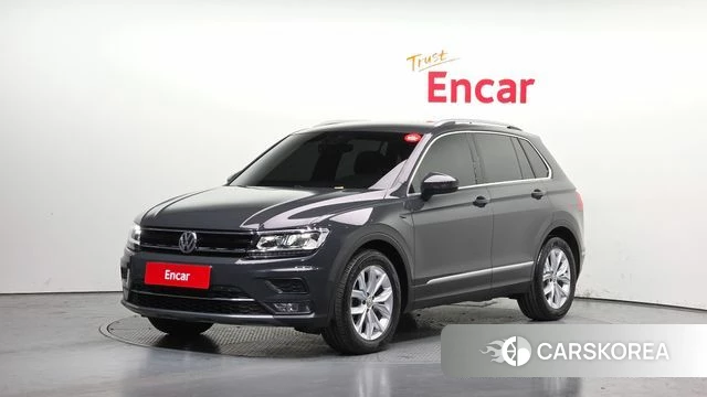 Volkswagen Tiguan second Generation 2020 Серый из Кореи