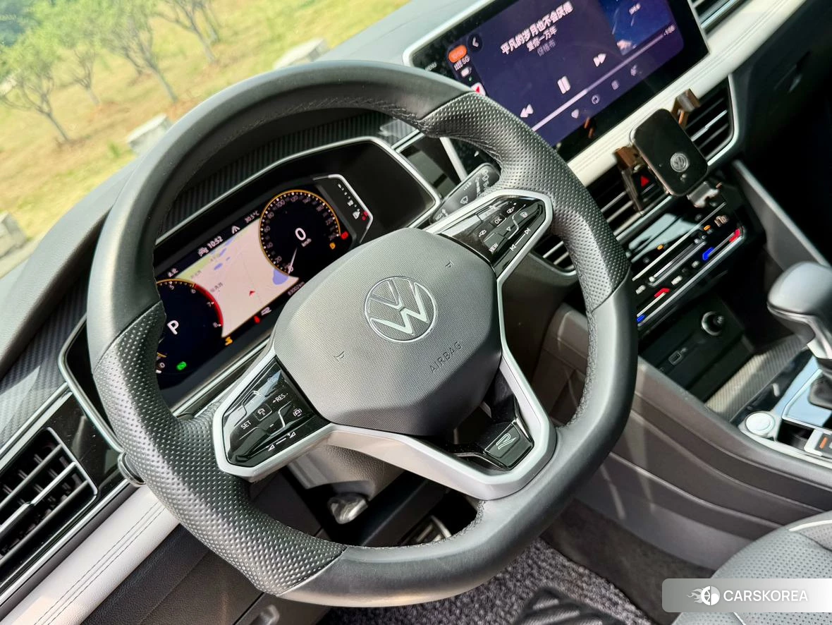 Volkswagen Tiguan L 2021 Черный из Китая