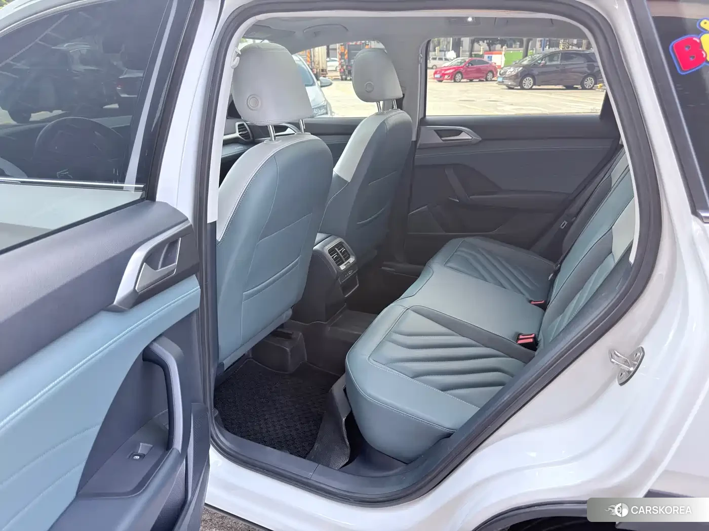 Volkswagen Tharu 2023 Белый из Китая