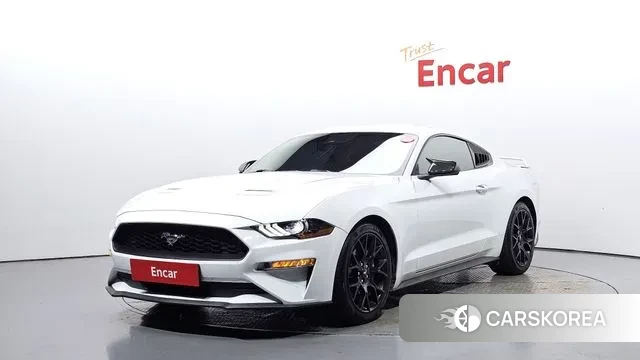 Ford Mustang 2019 Белый из Кореи