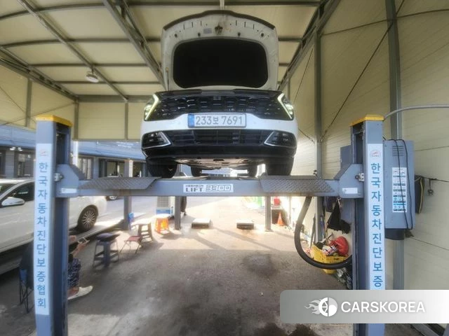 Kia Sportage 5th Generation Hybrid 2022 Белый из Кореи