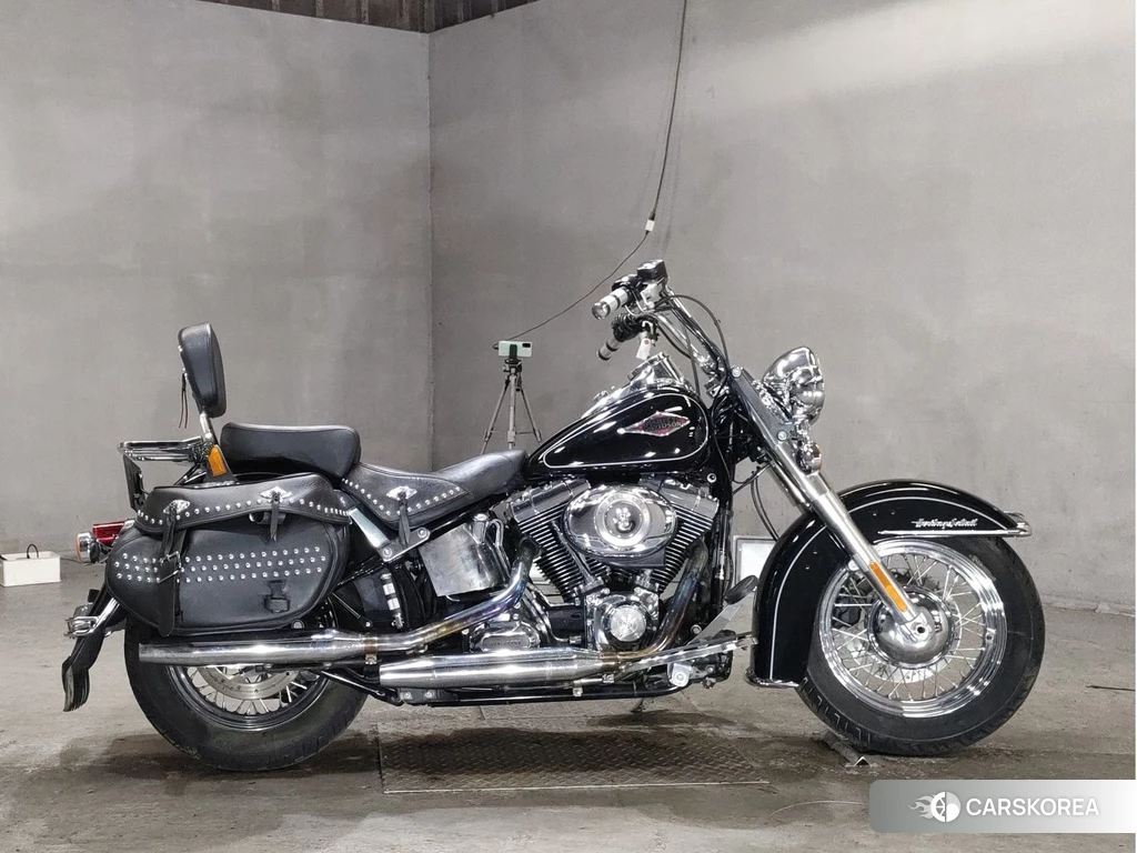 Проданный Harley-Davidson Heritage Softail Classic FLSTC1580 2012 из Японии