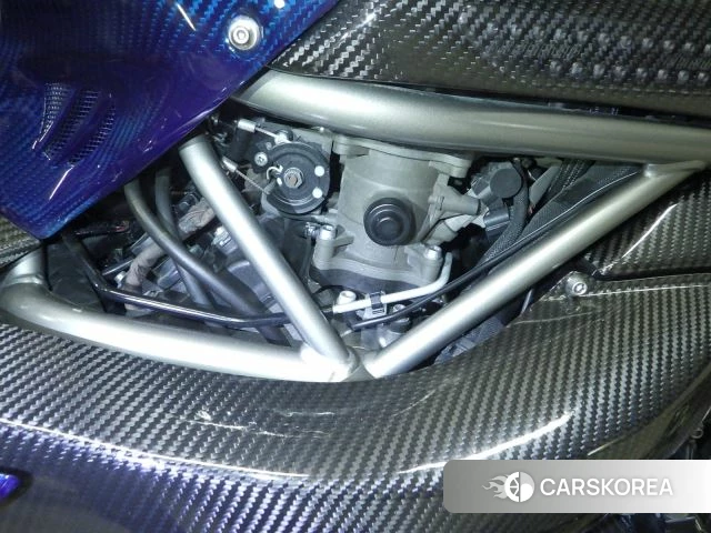 Engine photo